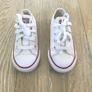 Converse All Star Low Top - Size 8C